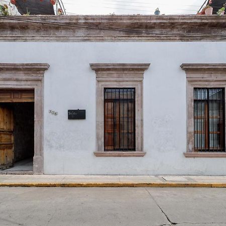 Hotel La Siesta Del Fauno Morelia Exteriör bild